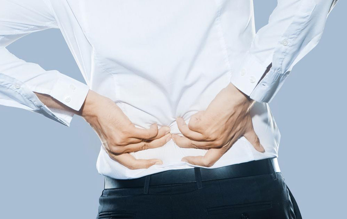 4 daily habits to combat back pain