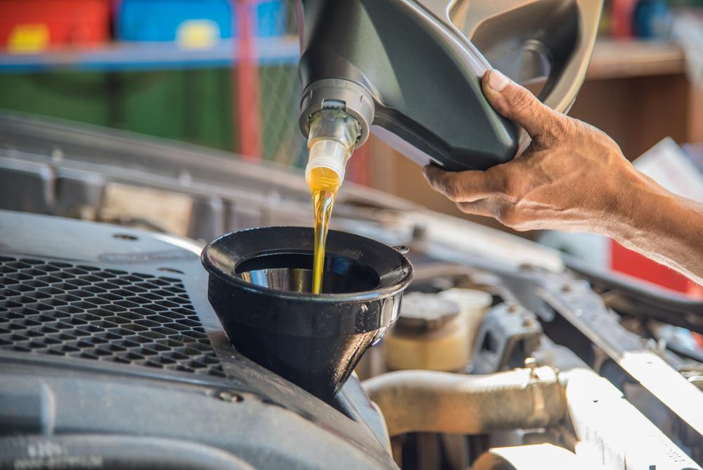 Benefits of Changing Engine Oil