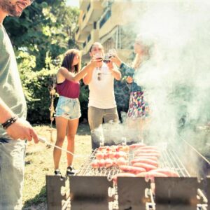 Buy The Right Grill For Outdoor Cooking This Summer!