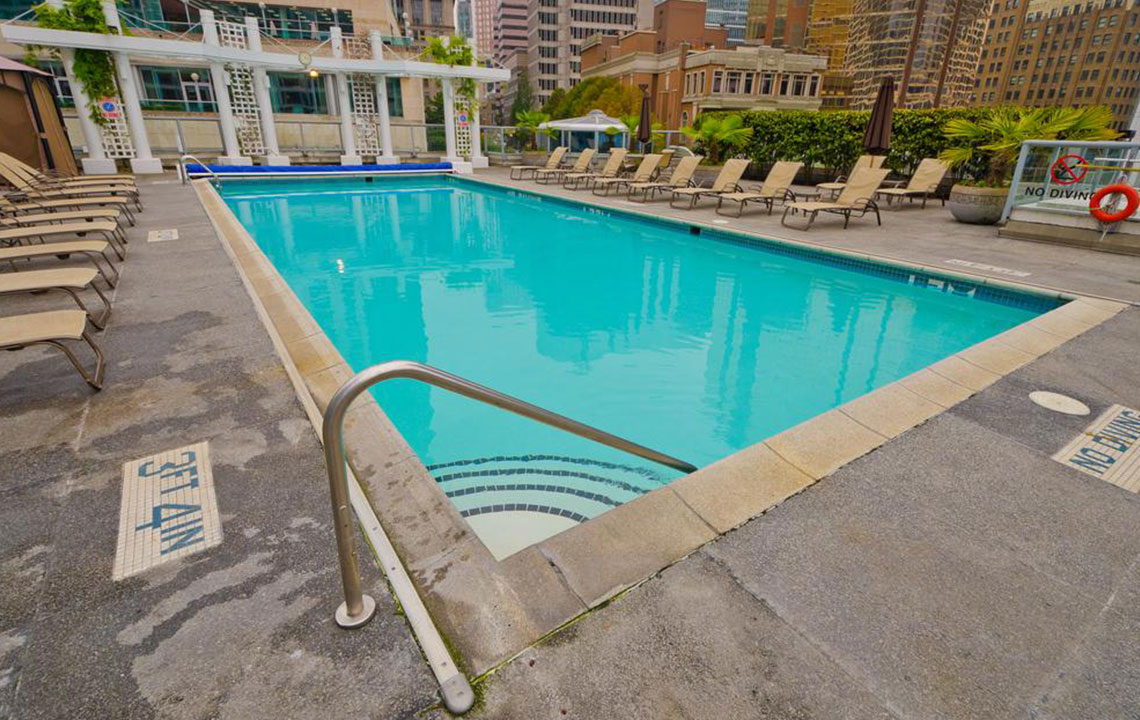 Explore the different types of outdoor swimming pools