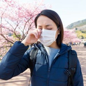 Few tips to avoid pollen allergies