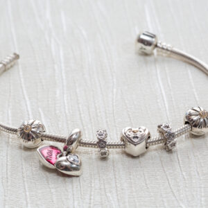 PANDORA &#8211; The Perfect Jewelry Store For Bracelets and Charms