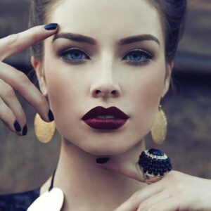 Up Your Eyebrow Game With These 5 Simple Steps