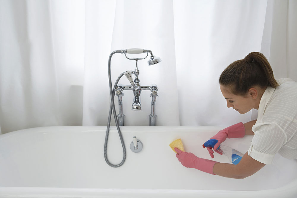 4 popular bathroom cleaners to choose from