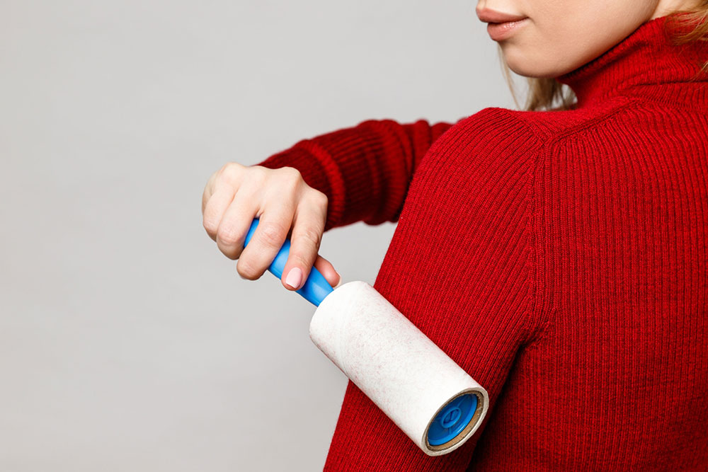 Common Uses of Lint Rollers and Steps to Make One