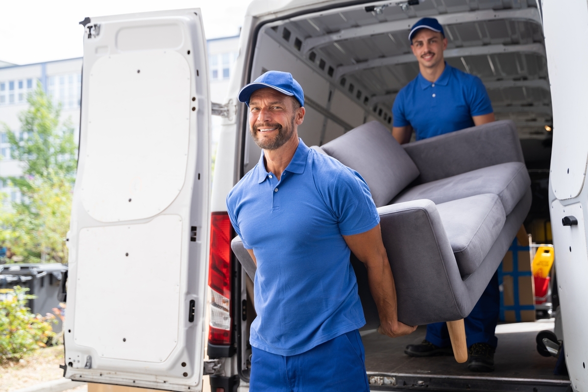 An In-Depth Look at Furniture Removal Companies in Canada and How to Choose the Right One